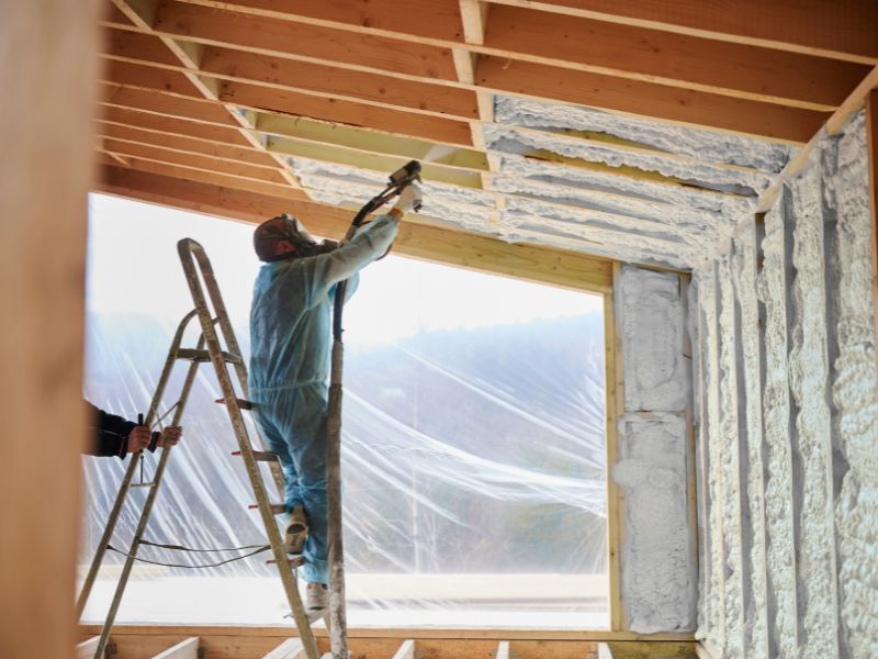 3 pièges à éviter lors de l’isolation de votre maison en mousse projetée